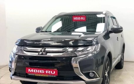 Mitsubishi Outlander III рестайлинг 3, 2018 год, 2 350 000 рублей, 1 фотография