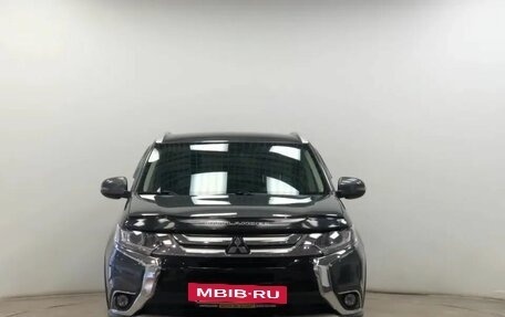 Mitsubishi Outlander III рестайлинг 3, 2018 год, 2 350 000 рублей, 7 фотография