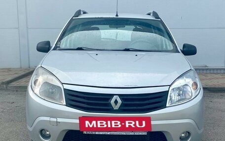 Renault Sandero I, 2013 год, 660 000 рублей, 2 фотография