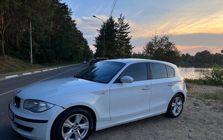 BMW 1 серия, 2008 год, 655 000 рублей, 2 фотография