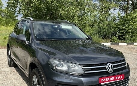 Volkswagen Touareg III, 2012 год, 2 100 000 рублей, 2 фотография