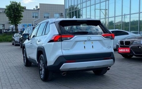 Toyota RAV4, 2024 год, 4 460 000 рублей, 2 фотография