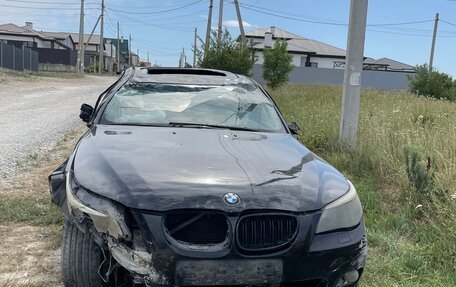 BMW 5 серия, 2004 год, 550 000 рублей, 2 фотография