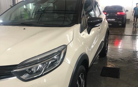 Renault Kaptur I рестайлинг, 2018 год, 2 150 000 рублей, 2 фотография