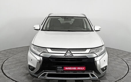 Mitsubishi Outlander III рестайлинг 3, 2019 год, 2 410 000 рублей, 2 фотография