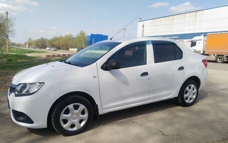 Renault Logan II, 2018 год, 950 000 рублей, 5 фотография