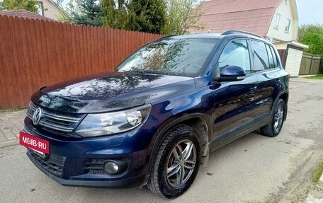 Volkswagen Tiguan I, 2011 год, 980 000 рублей, 2 фотография