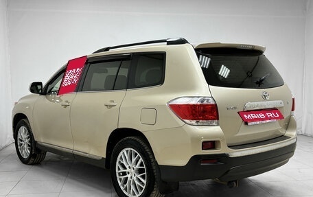 Toyota Highlander III, 2012 год, 2 195 000 рублей, 4 фотография