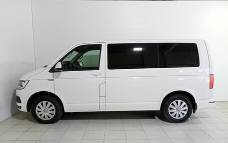 Volkswagen Caravelle T6 рестайлинг, 2017 год, 3 150 000 рублей, 7 фотография