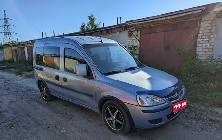 Opel Combo C, 2008 год, 600 000 рублей, 1 фотография