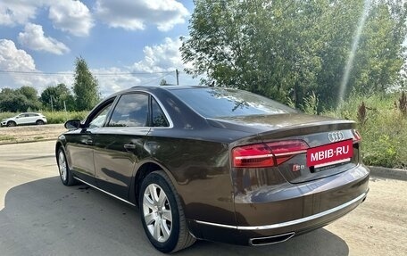 Audi A8, 2010 год, 1 550 000 рублей, 4 фотография