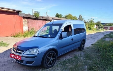 Opel Combo C, 2008 год, 600 000 рублей, 3 фотография