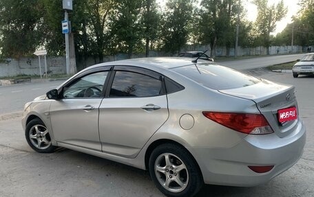 Hyundai Solaris II рестайлинг, 2014 год, 590 000 рублей, 1 фотография