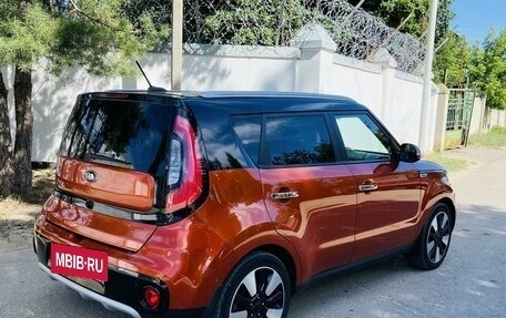 KIA Soul II рестайлинг, 2018 год, 1 640 000 рублей, 6 фотография