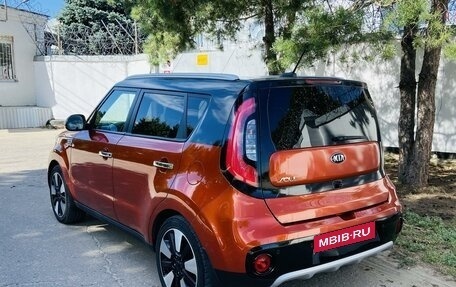 KIA Soul II рестайлинг, 2018 год, 1 640 000 рублей, 9 фотография