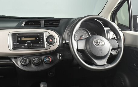 Toyota Vitz, 2012 год, 949 995 рублей, 9 фотография