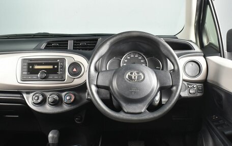 Toyota Vitz, 2012 год, 949 995 рублей, 11 фотография