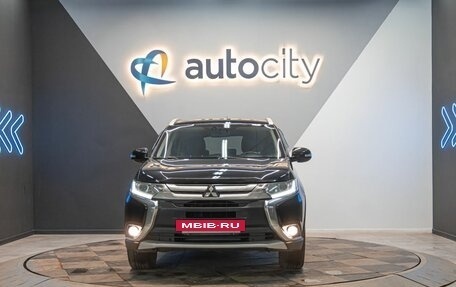 Mitsubishi Outlander III рестайлинг 3, 2015 год, 2 050 000 рублей, 5 фотография