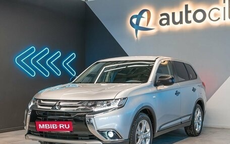 Mitsubishi Outlander III рестайлинг 3, 2017 год, 2 132 000 рублей, 4 фотография