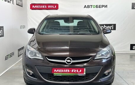 Opel Astra J, 2014 год, 930 000 рублей, 2 фотография