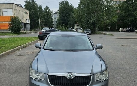 Skoda Superb III рестайлинг, 2012 год, 1 250 000 рублей, 2 фотография