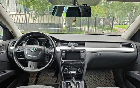 Skoda Superb III рестайлинг, 2012 год, 1 250 000 рублей, 9 фотография