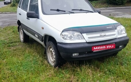 Chevrolet Niva I рестайлинг, 2003 год, 250 000 рублей, 2 фотография