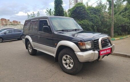 Mitsubishi Pajero III рестайлинг, 1997 год, 399 999 рублей, 3 фотография