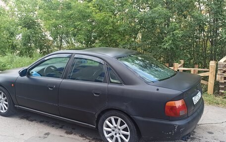 Audi A4, 1995 год, 260 000 рублей, 4 фотография