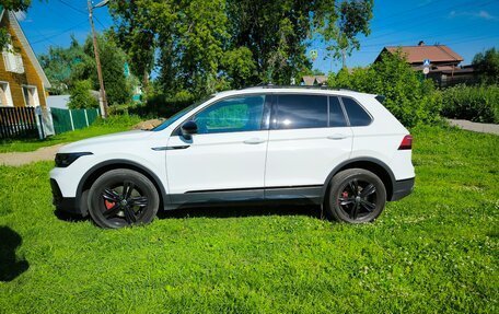 Volkswagen Tiguan II, 2021 год, 3 680 000 рублей, 8 фотография