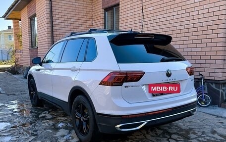 Volkswagen Tiguan II, 2021 год, 3 680 000 рублей, 4 фотография