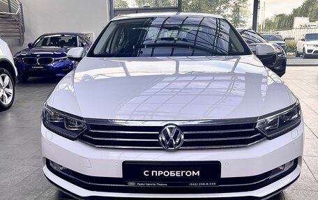 Volkswagen Passat B8 рестайлинг, 2018 год, 2 990 000 рублей, 2 фотография