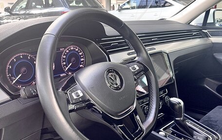 Volkswagen Passat B8 рестайлинг, 2018 год, 2 990 000 рублей, 11 фотография