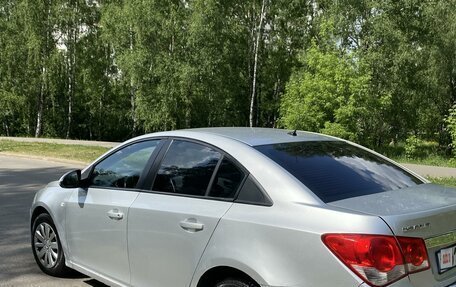 Chevrolet Cruze II, 2011 год, 740 000 рублей, 6 фотография