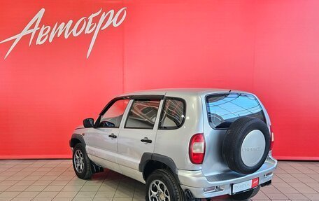 Chevrolet Niva I рестайлинг, 2004 год, 280 000 рублей, 3 фотография