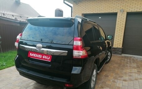 Toyota Land Cruiser Prado 150 рестайлинг 2, 2015 год, 3 350 000 рублей, 20 фотография