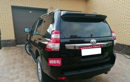 Toyota Land Cruiser Prado 150 рестайлинг 2, 2015 год, 3 350 000 рублей, 18 фотография