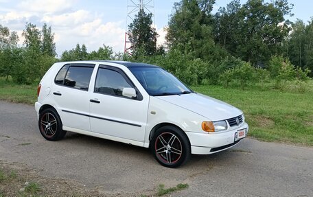 Volkswagen Polo III рестайлинг, 1999 год, 235 000 рублей, 3 фотография