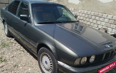 BMW 5 серия, 1989 год, 300 000 рублей, 6 фотография