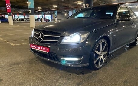 Mercedes-Benz C-Класс, 2011 год, 1 520 000 рублей, 2 фотография