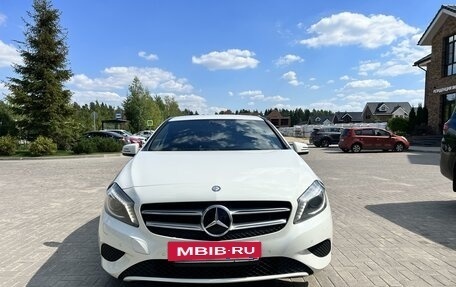 Mercedes-Benz A-Класс, 2014 год, 1 400 000 рублей, 2 фотография