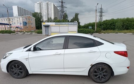 Hyundai Solaris II рестайлинг, 2014 год, 900 000 рублей, 5 фотография