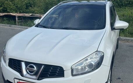 Nissan Qashqai+2 I, 2013 год, 1 300 000 рублей, 2 фотография