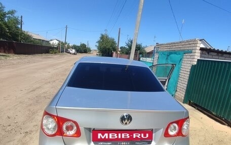 Volkswagen Jetta VI, 2009 год, 550 000 рублей, 1 фотография