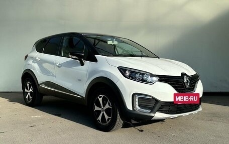 Renault Kaptur I рестайлинг, 2018 год, 1 450 000 рублей, 2 фотография