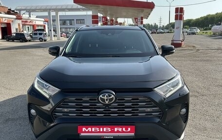 Toyota RAV4, 2020 год, 2 990 000 рублей, 2 фотография