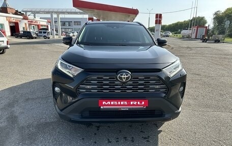 Toyota RAV4, 2020 год, 2 990 000 рублей, 3 фотография