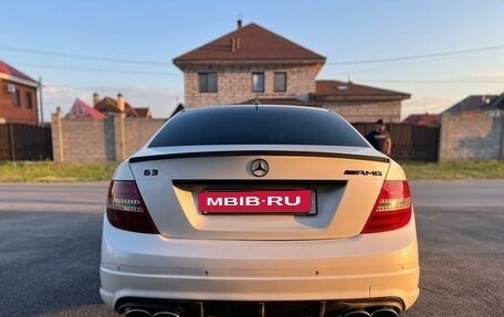 Mercedes-Benz C-Класс AMG, 2010 год, 2 250 000 рублей, 7 фотография