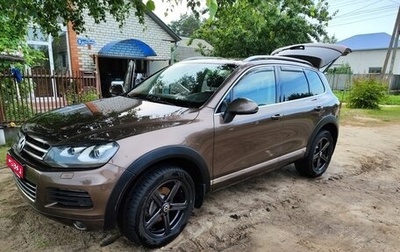 Volkswagen Touareg III, 2011 год, 2 490 000 рублей, 1 фотография