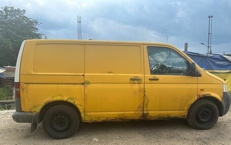 Volkswagen Transporter T5 рестайлинг, 2006 год, 550 000 рублей, 2 фотография